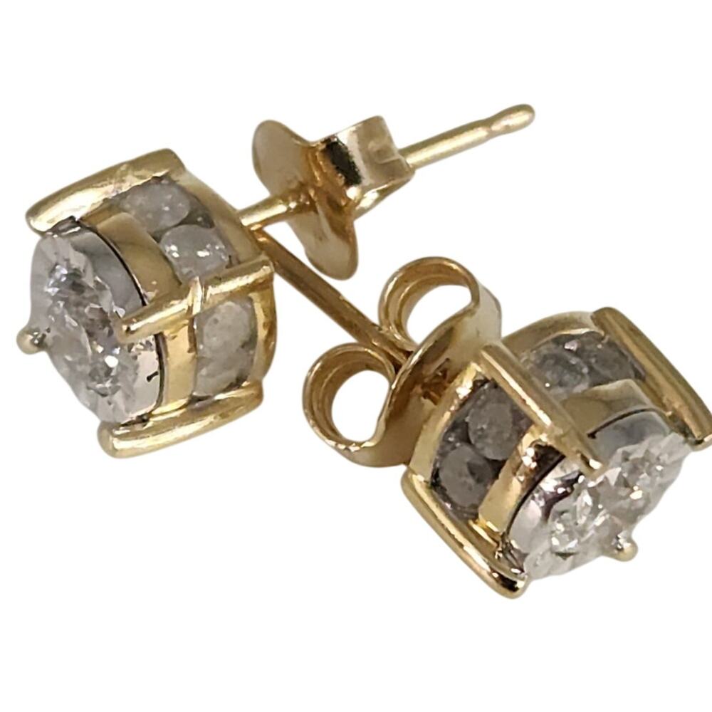 14k Gold Diamond Stud Earrings Round Brilliant illusion Setting